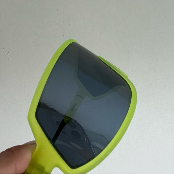 Goodr Nuclear Gnar Glasses - Picture 6 of 10